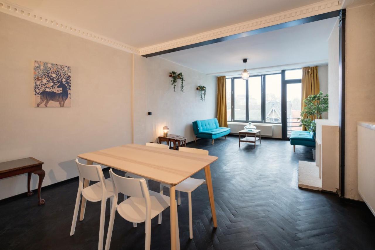 Two-Bedroom Apartments In The Heart Of Anversa Esterno foto