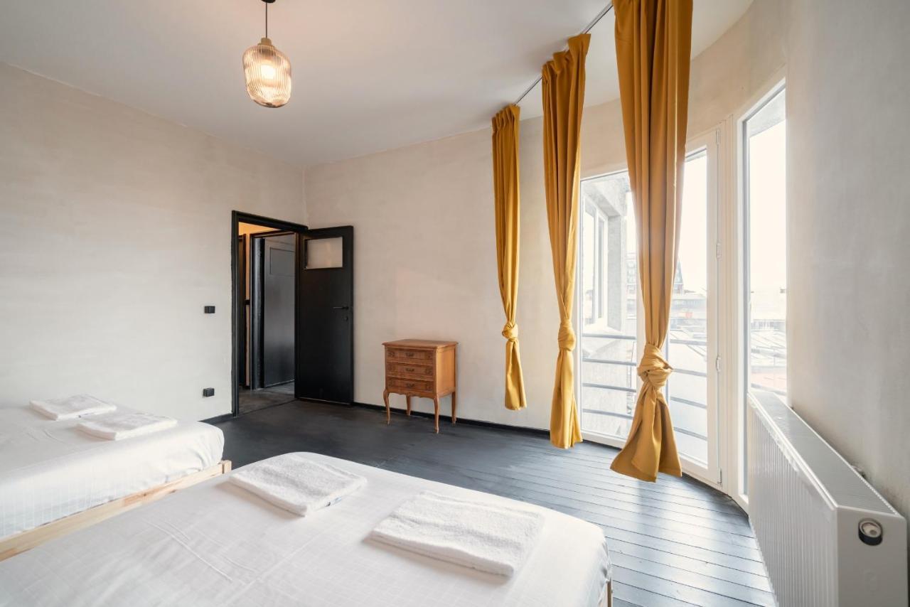 Two-Bedroom Apartments In The Heart Of Anversa Esterno foto