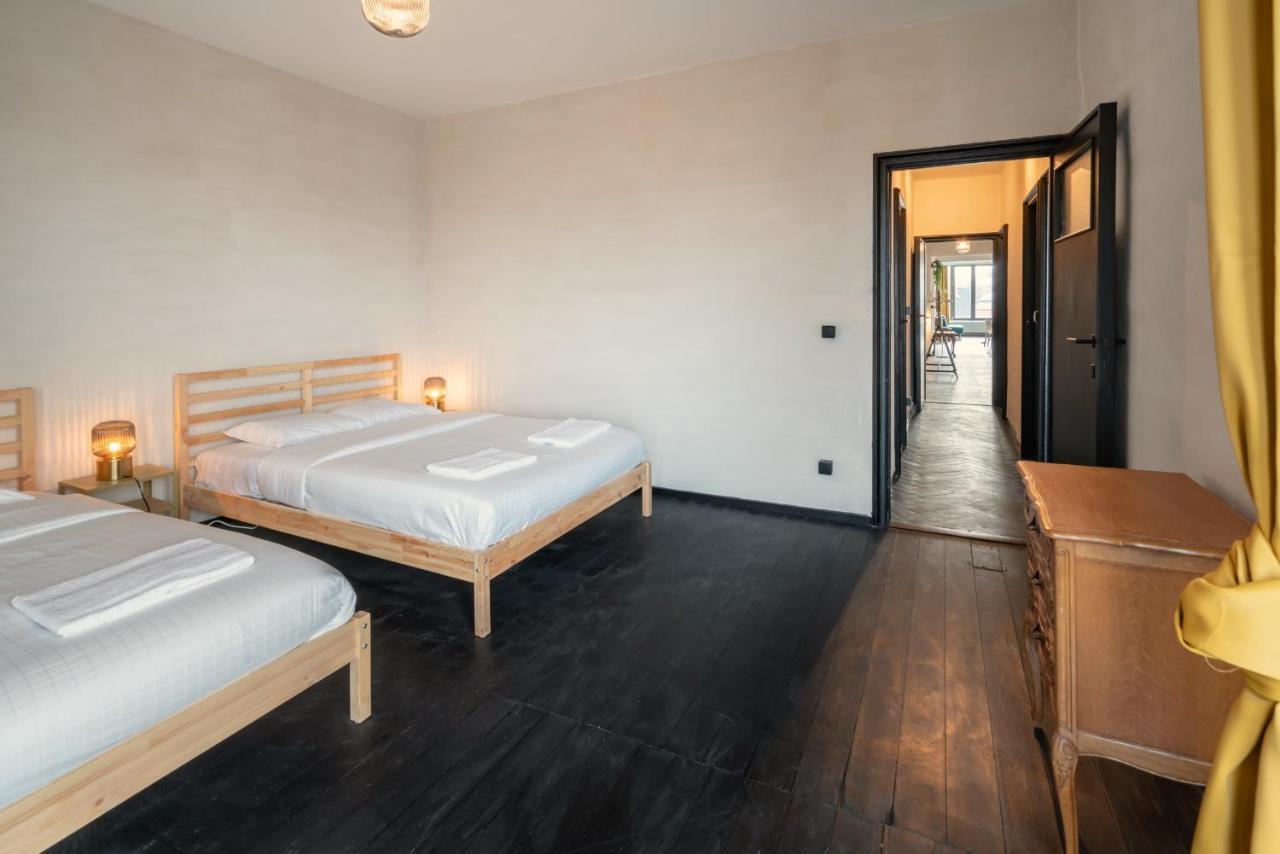 Two-Bedroom Apartments In The Heart Of Anversa Esterno foto