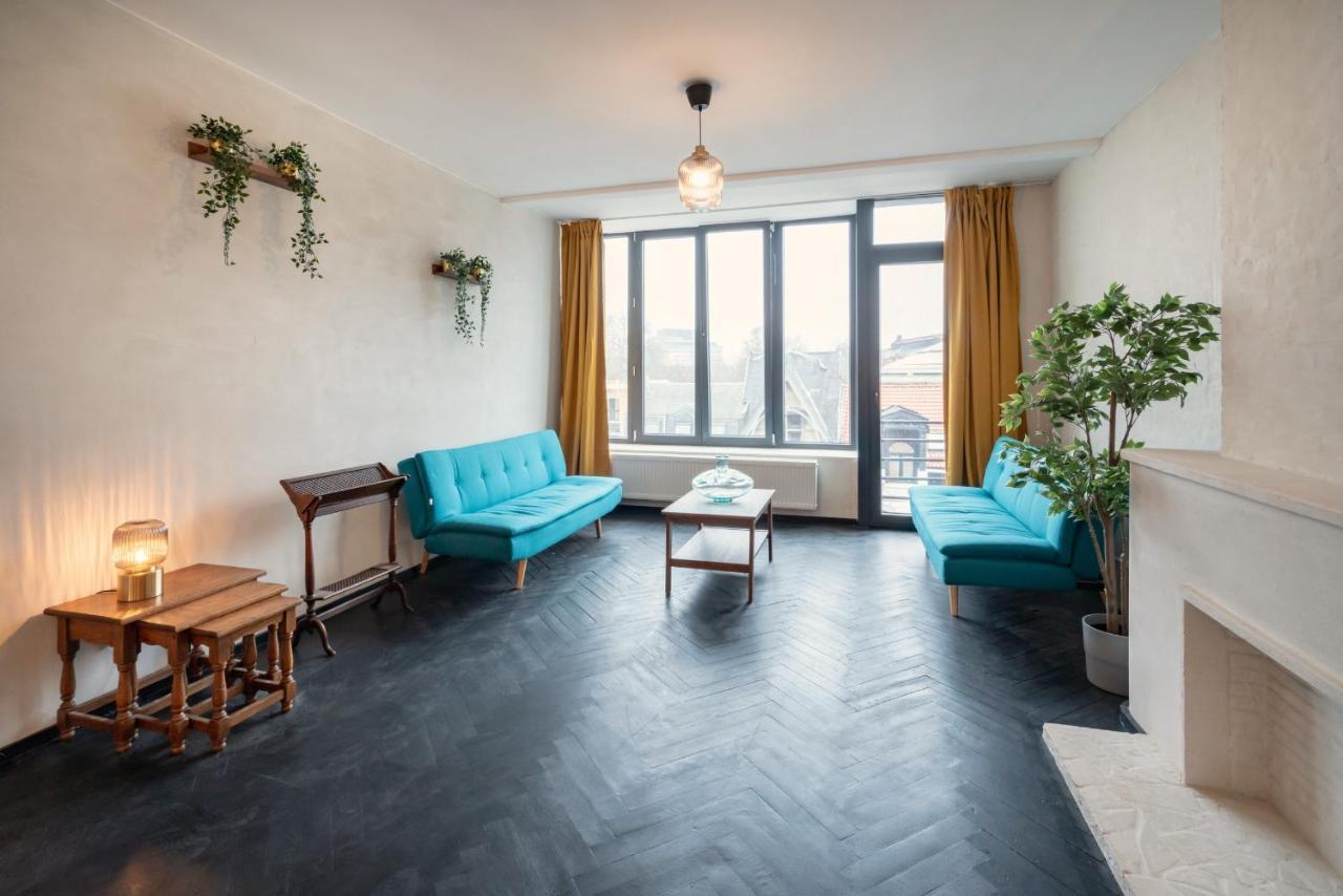 Two-Bedroom Apartments In The Heart Of Anversa Esterno foto