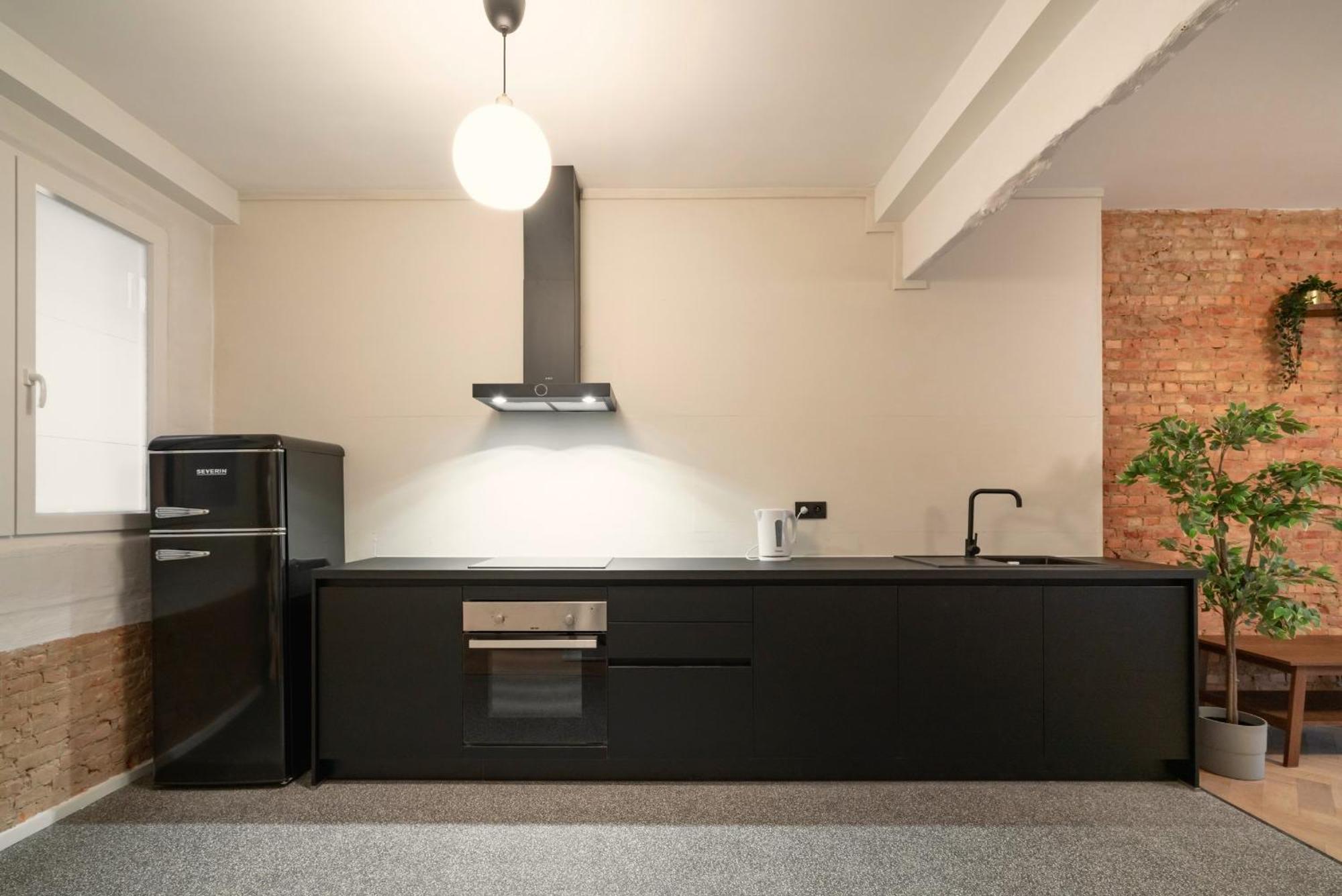 Two-Bedroom Apartments In The Heart Of Anversa Esterno foto