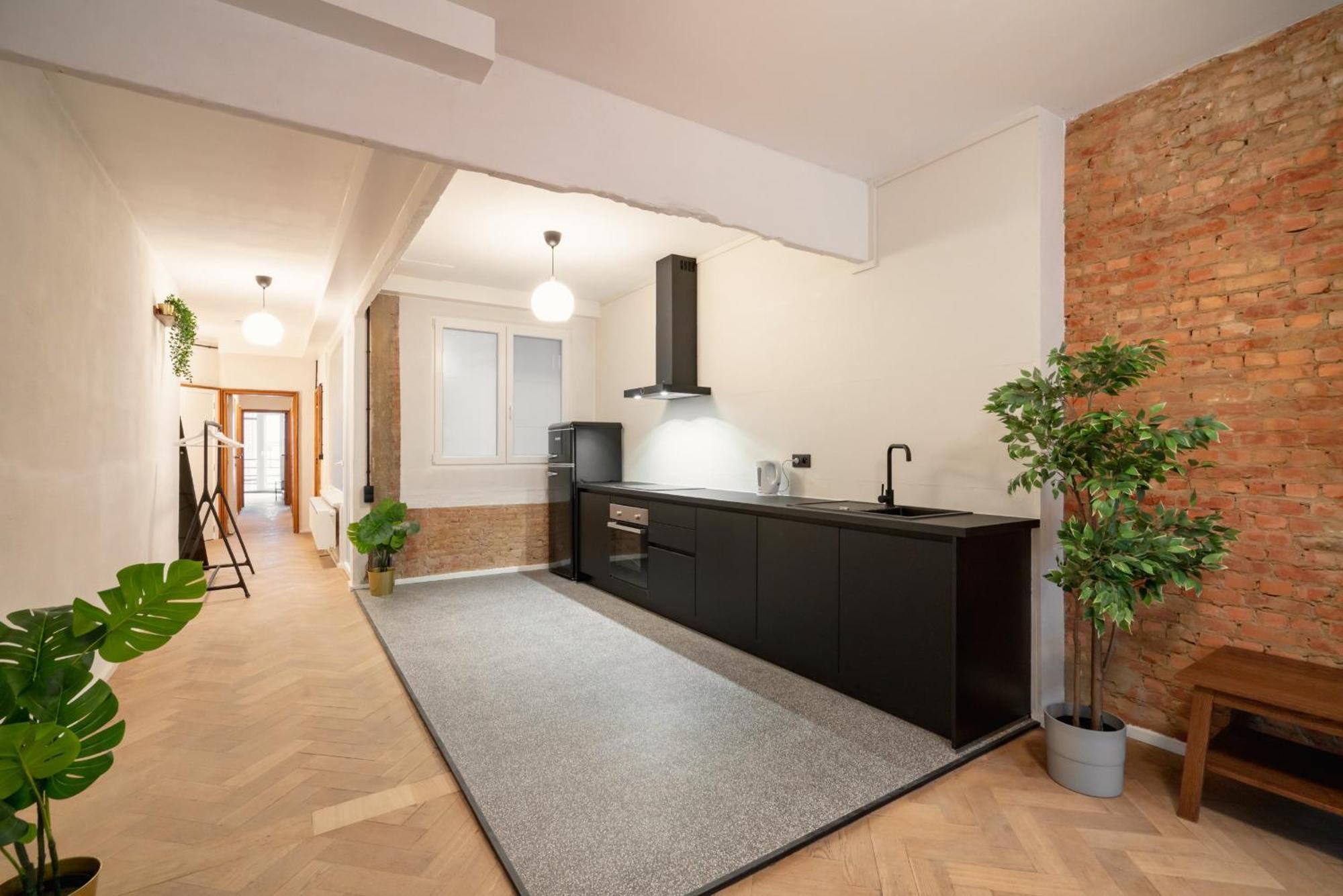 Two-Bedroom Apartments In The Heart Of Anversa Esterno foto
